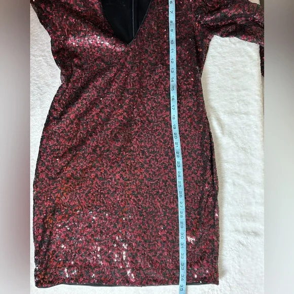 Express Deep Red & Black Sequin V-neck Long Sleeve Lined Holiday Dress Size 6 - Picture 7 of 10
